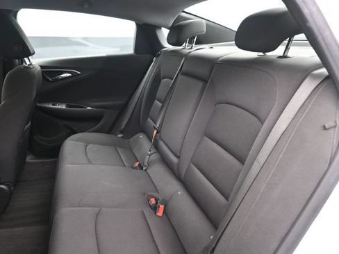 Used 2023 Chevrolet Malibu LT FWD image 23