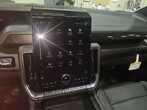 New 2026 GMC Yukon Elevation w/ Elevation Premium Package AWD/4WD image 14