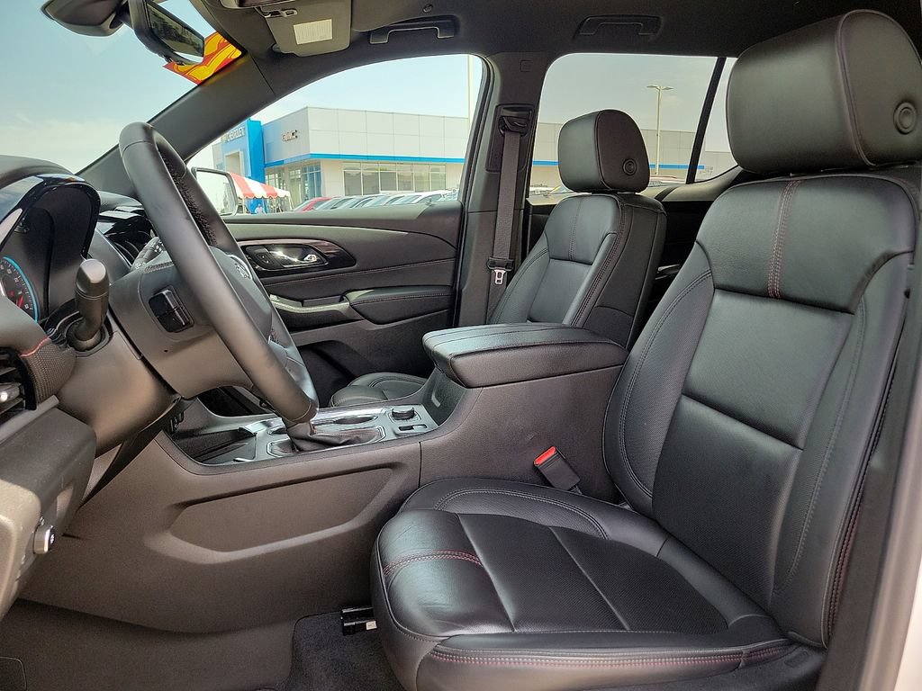 Used 2023 Chevrolet Traverse RS FWD image 23