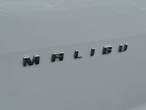 Used 2024 Chevrolet Malibu LT FWD image 8