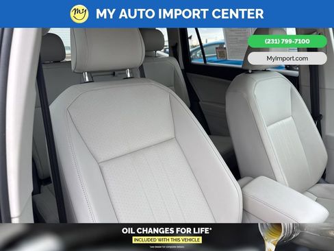 Used 2022 Volkswagen Tiguan SE image 30