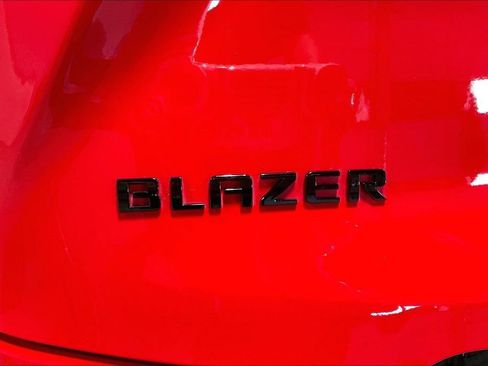 Used 2022 Chevrolet Blazer RS w/ Enhanced Convenience Package FWD image 38