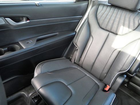 Used 2024 Hyundai Palisade Limited AWD/4WD image 12