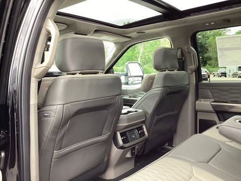 New 2026 Ford F350 Platinum w/ Platinum Plus Package AWD/4WD image 16