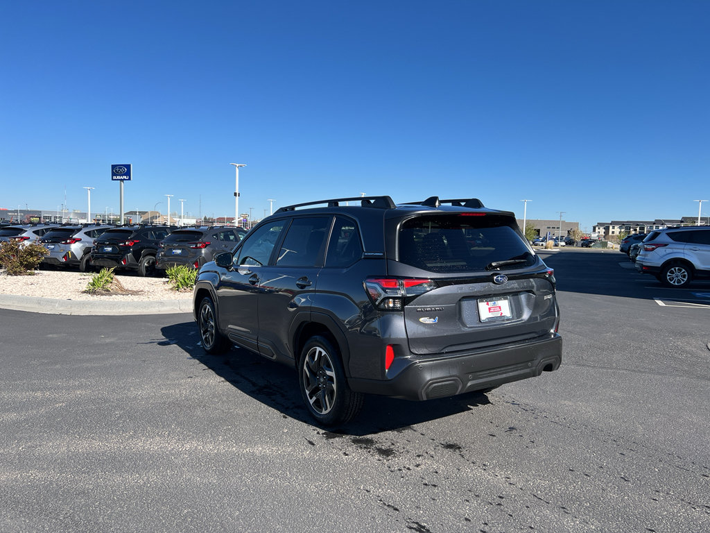 Used 2025 Subaru Forester Limited AWD/4WD image 38