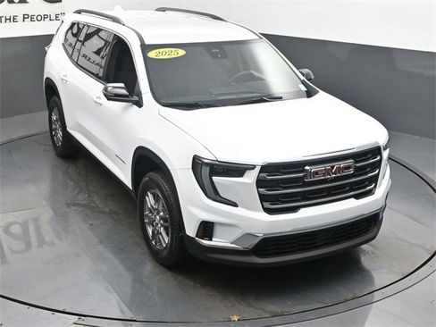 Used 2025 GMC Acadia Elevation image 48