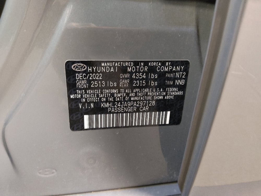 Used 2023 Hyundai Sonata SE w/ Preferred Accessory Package FWD image 33
