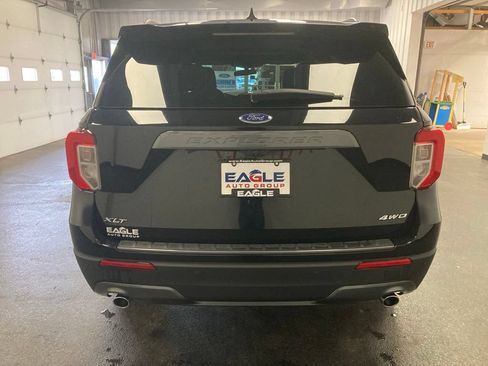 Used 2024 Ford Explorer XLT w/ Equipment Group 202A AWD/4WD image 9