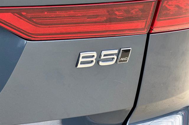 Used 2026 Volvo XC60 B5 Plus w/ Protection Package Premier AWD/4WD image 33