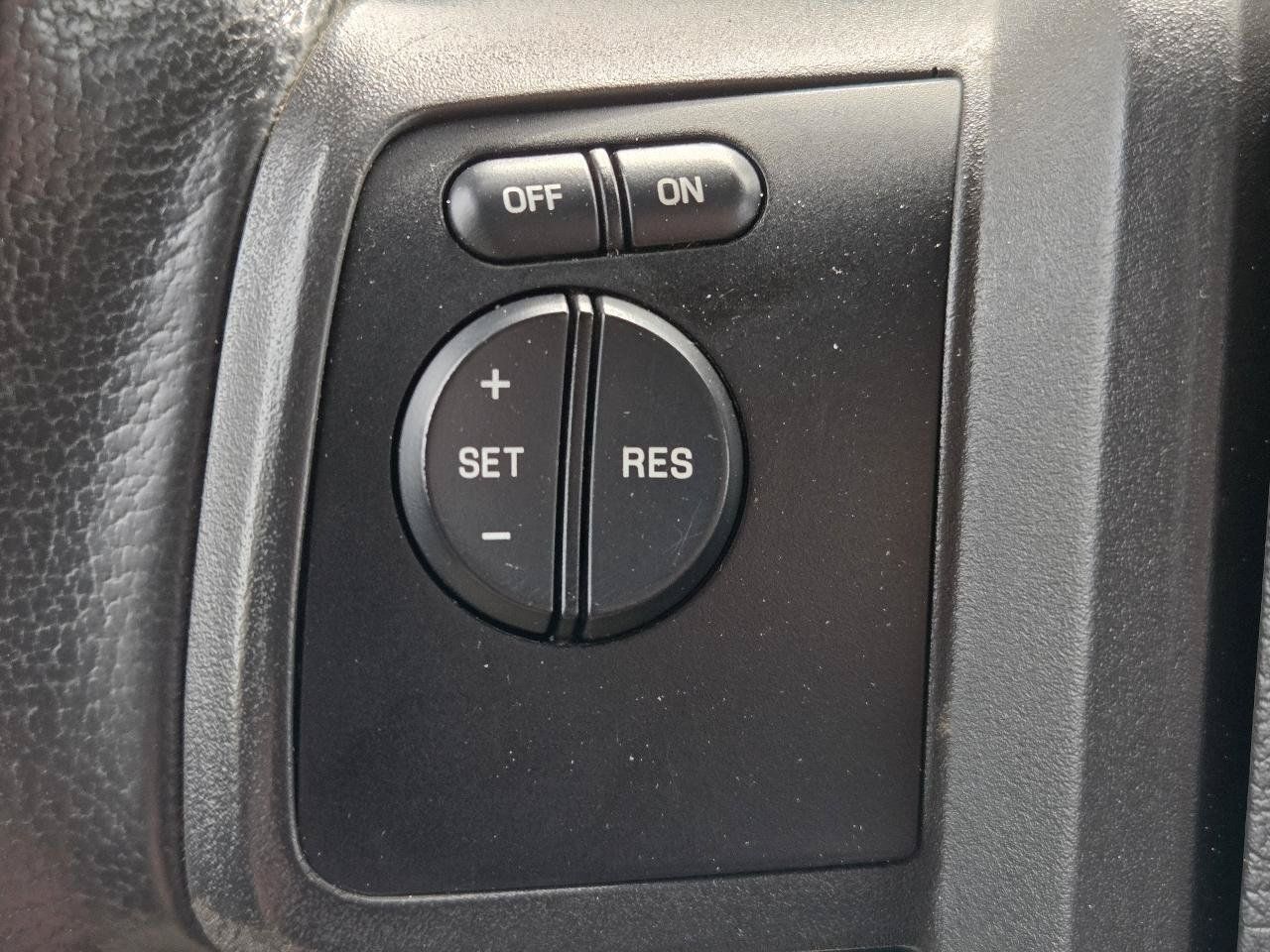 Used 2010 Ford F250 Lariat AWD/4WD image 25