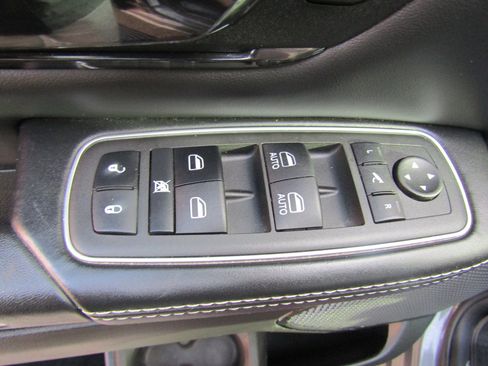 Used 2022 RAM 1500 Limited w/ Off Road Group image 22