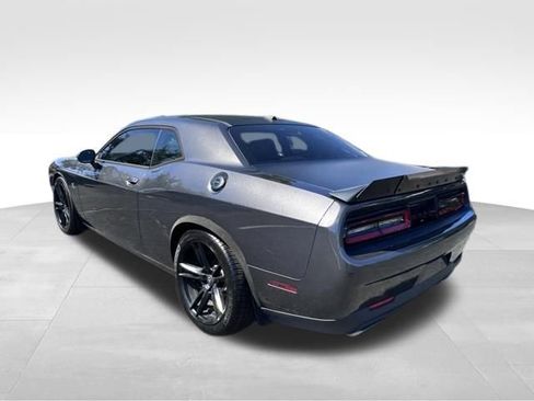 Used 2020 Dodge Challenger R/T Scat Pack RWD image 4