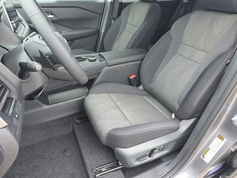 New 2026 Nissan Rogue SV w/ Cold Weather Package AWD/4WD image 22