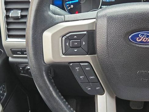 Used 2017 Ford F150 Lariat RWD image 21