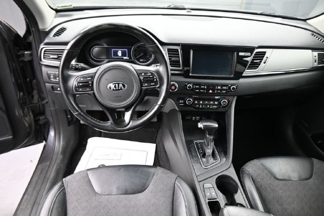 Used 2018 Kia Niro EX w/ EX Touring Graphite Edition FWD image 20