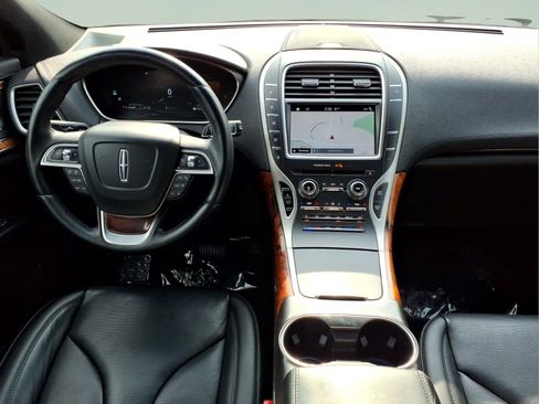 Certified 2019 Lincoln Nautilus Reserve AWD/4WD image 16