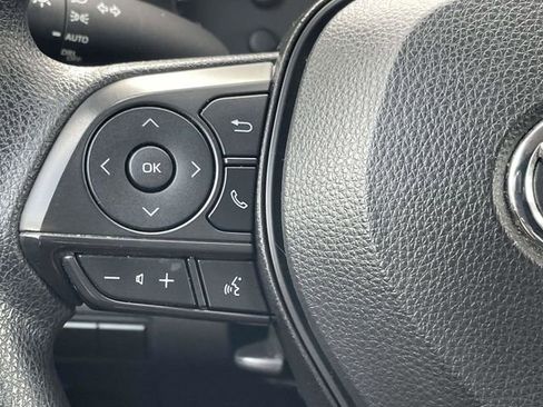Used 2023 Toyota Corolla LE image 18
