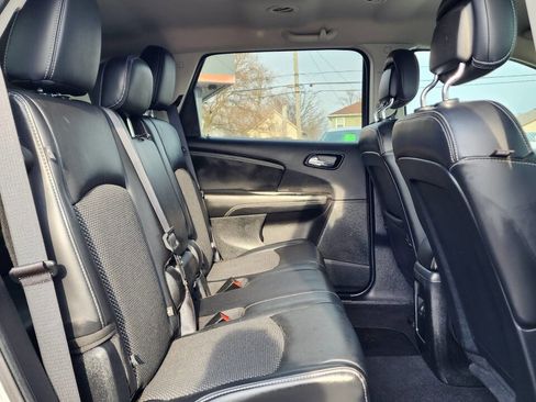 Used 2016 Dodge Journey Crossroad w/ Popular Equipment Group image 19