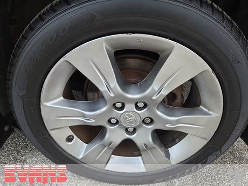 Used 2014 Toyota Sienna SE image 23