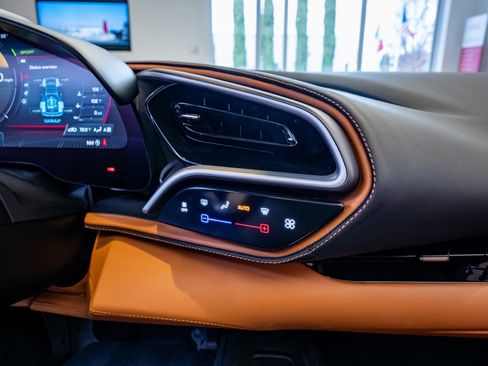 Used 2025 Ferrari 296 GTS image 14