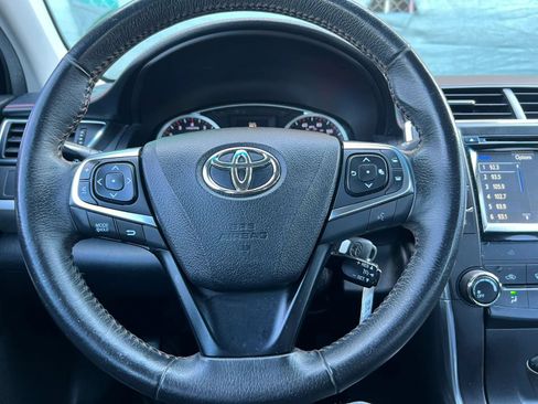 Used 2017 Toyota Camry SE FWD image 20