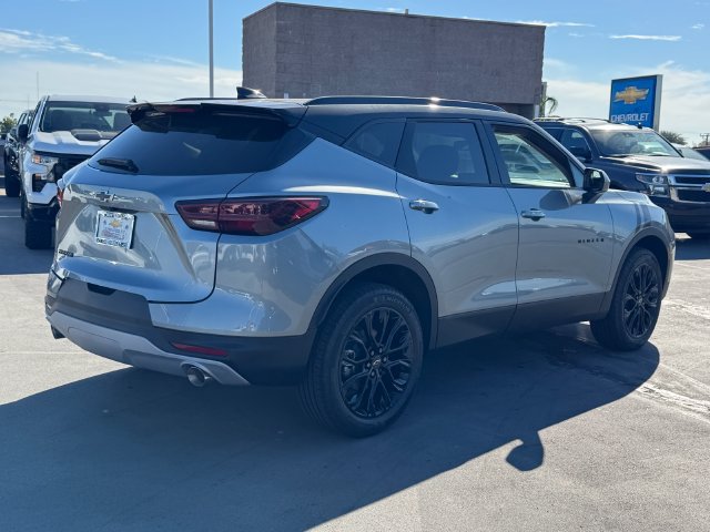 New 2026 Chevrolet Blazer LT w/ LPO, Black Sport Package FWD image 5