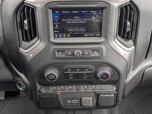 Used 2025 Chevrolet Silverado 1500 Custom image 7