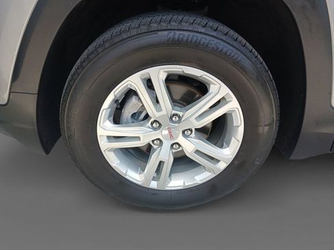 Used 2024 GMC Terrain SLE AWD/4WD image 14