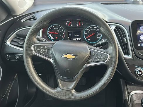 Used 2024 Chevrolet Malibu LT image 22