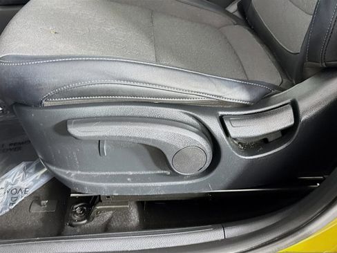 Used 2024 Kia Seltos S image 21