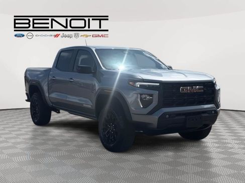 Used 2026 GMC Canyon Elevation w/ Convenience Package AWD/4WD image 3