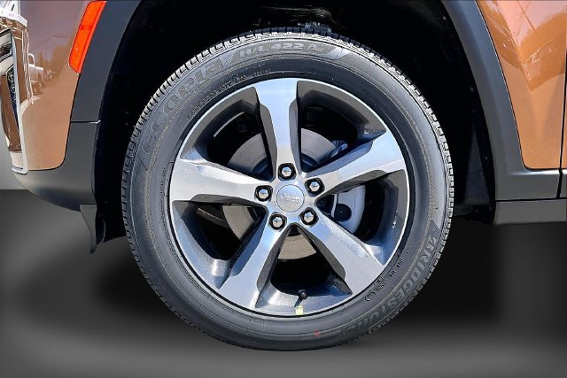New 2026 Jeep Grand Cherokee Limited AWD/4WD image 13
