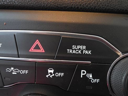 Used 2016 Dodge Charger R/T Scat Pack w/ Technology Group image 38