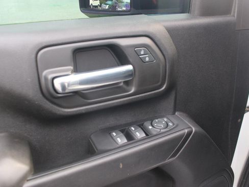 Used 2023 Chevrolet Silverado 2500 Custom w/ Custom Value Package AWD/4WD image 13