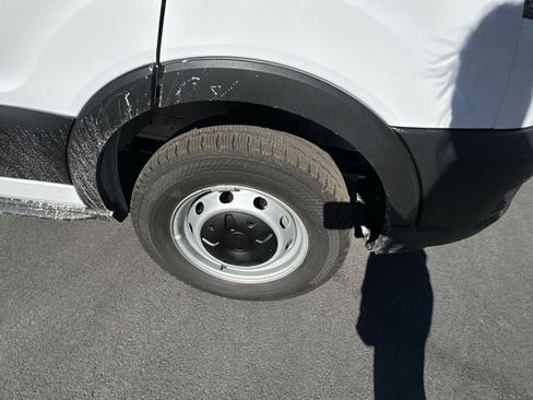 New 2026 Ford Transit 250 148 Medium Roof w/ Load Area Protection Package image 10