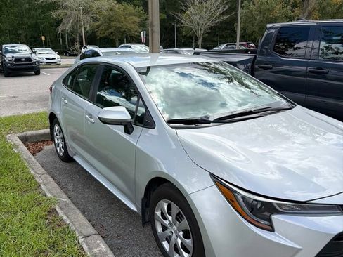 Used 2026 Toyota Corolla LE FWD image 2