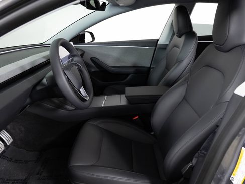 Used 2025 Tesla Model 3 RWD image 14