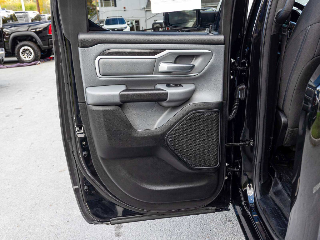 Used 2021 RAM 1500 Big Horn AWD/4WD image 14