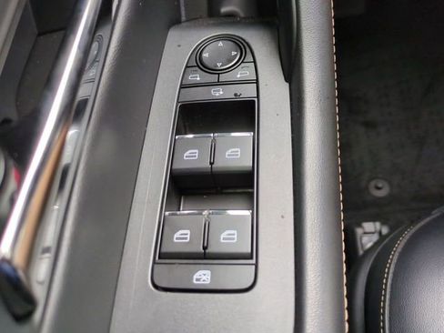 Used 2025 MAZDA CX-70 3.3 Turbo w/ Premium Plus Pkg image 29