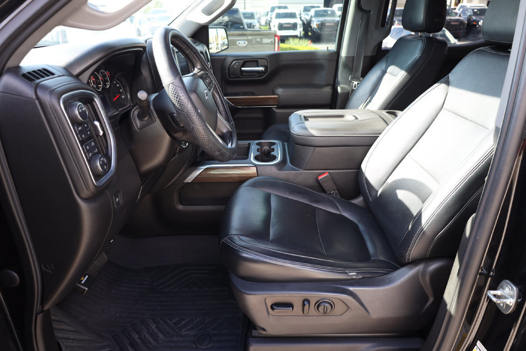 Used 2021 Chevrolet Silverado 1500 RST AWD/4WD image 11