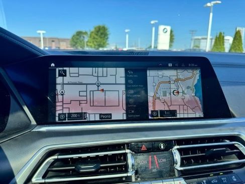 Used 2021 BMW X5 xDrive40i w/ M Sport Package AWD/4WD image 17