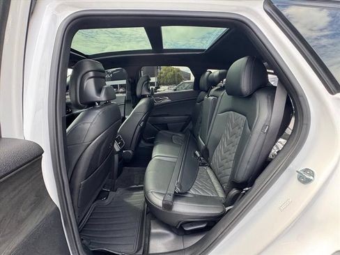 Certified 2025 Kia Sportage X-Pro Prestige AWD/4WD image 12