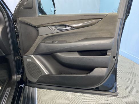 Used 2016 Cadillac Escalade Platinum image 50