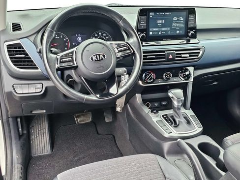 Certified 2021 Kia Seltos S FWD image 32