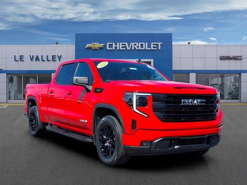 Used 2023 GMC Sierra 1500 Elevation w/ Preferred Package AWD/4WD image 1