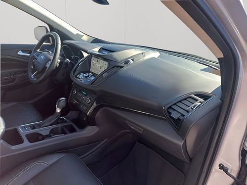 Used 2017 Ford Escape Titanium image 13