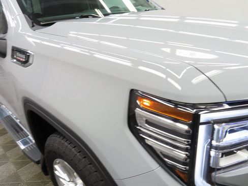 Used 2025 GMC Sierra 1500 Denali AWD/4WD image 32