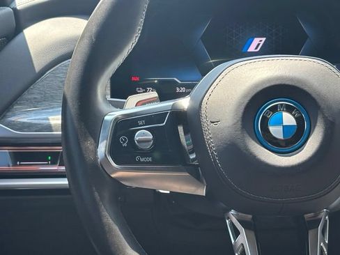 Certified 2024 BMW i7 xDrive60 AWD/4WD image 23