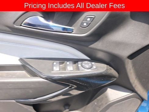 Used 2025 Chevrolet Trax LT w/ Driver Confidence Package FWD image 5