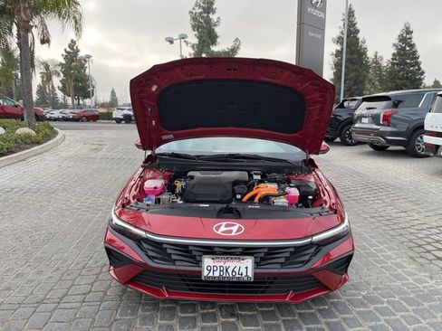 Certified 2024 Hyundai Elantra Blue image 32